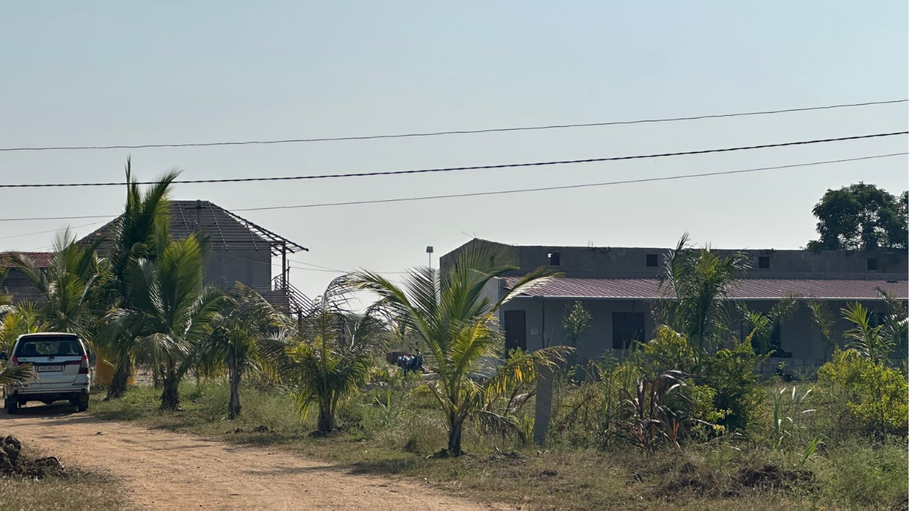Dhatri_Sandal_Farms_Hindupur_Farmland_Near_Bangalore